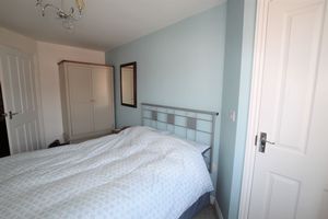Main Bedroom - click for photo gallery